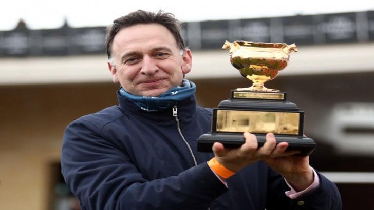 Henry de Bromhead with the Cheltenham Gold Cup